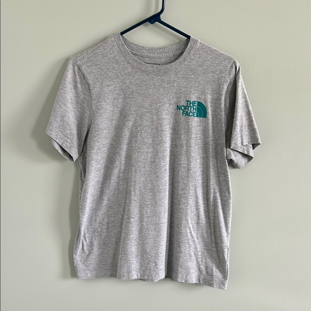 The North Face Gray Short Sleeve Tee Casual Comfort